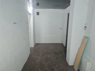 Apartment with 2 bedrooms for sale 46 sqm in Resita, Micro I area - foto 7