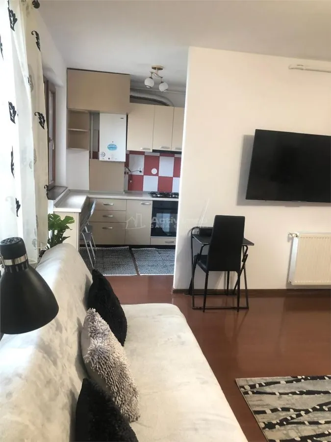 Studio Cosy Meublé – Quartier Latin – Position Centrale – Parking - foto 1