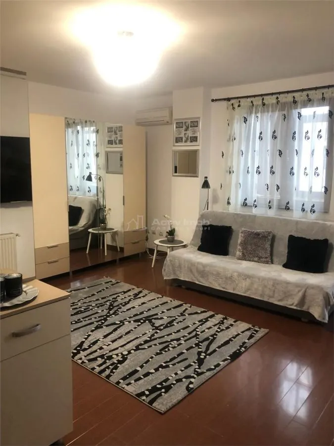 Studio Cosy Meublé – Quartier Latin – Position Centrale – Parking - foto 3