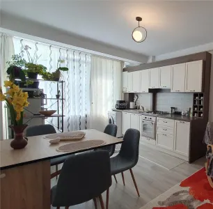 3-Bedroom Apartment - 64 sqm - Burdujeni, Cuza Voda 1 - Suceava