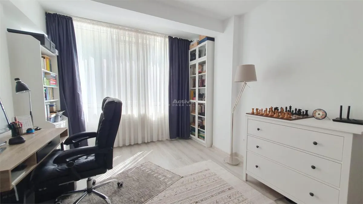 Apartment with 3 bedrooms for sale 64 sqm in Suceava, Burdujeni area - foto 6