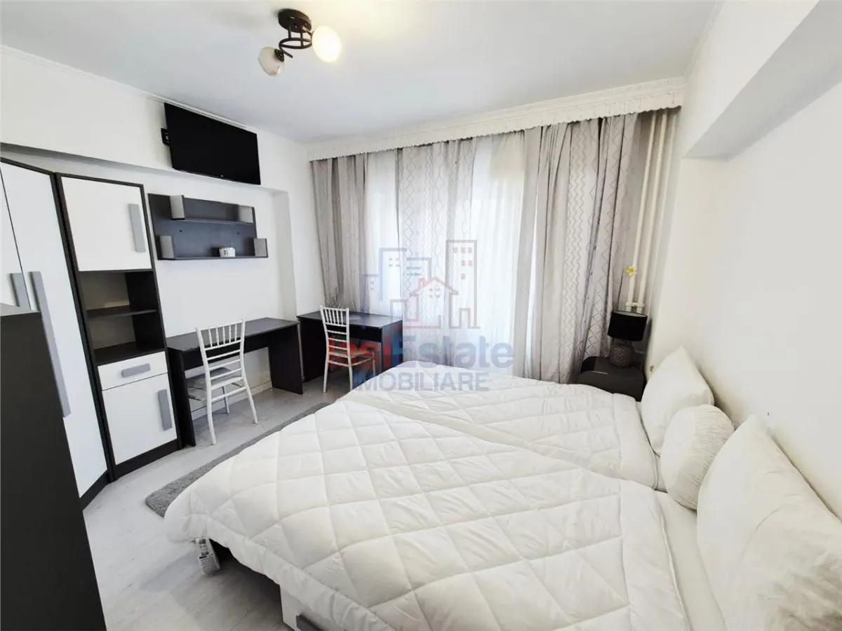 Apartament cu 3 camere de inchiriat in Centru - foto 4