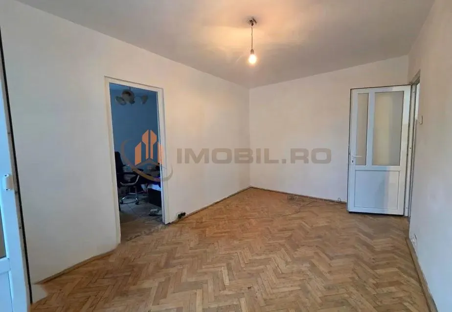 Apartament 3 camere zona Alexandru cel Bun - foto 1