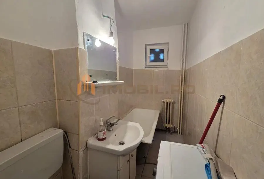 Apartament 3 camere zona Alexandru cel Bun - foto 4
