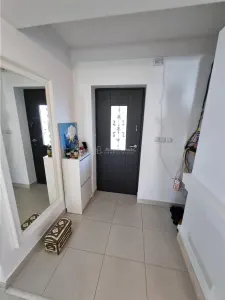 Casa-Vila Noua la intrare in Buzescu P+M - foto 9