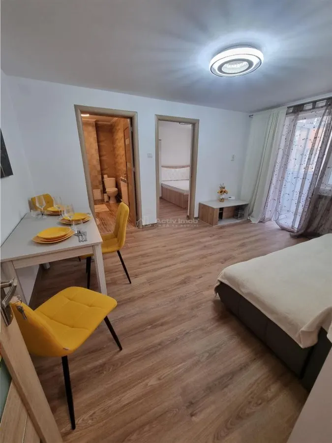 Apartament 3 camere modern et 1 Dunarii vis a vis de Liceul Teoretic bl 404 - foto 1