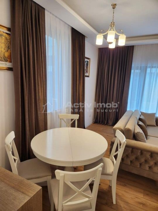 Casa moderna complex - Tunari - 4 camere - 3 bai - 120mp - 180mp teren - Tunari