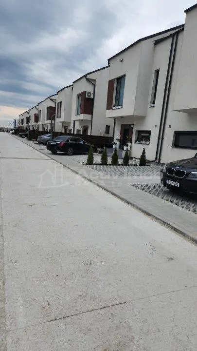 Casa moderna complex - Tunari - 4 camere - 3 bai - 120mp - 180mp teren - foto 11