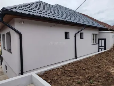 Casa renovata 2026 Chizid 3 dormitoare 3 bai - foto 2