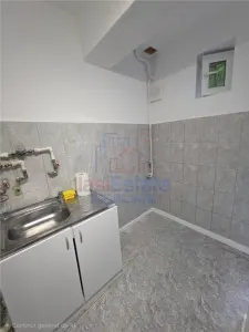 zona Nicolina Garsoniera - parter inalt - foto 3