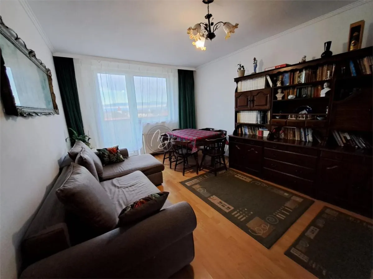 Apartamento Central con Vistas Panorámicas en Salonta - foto 2