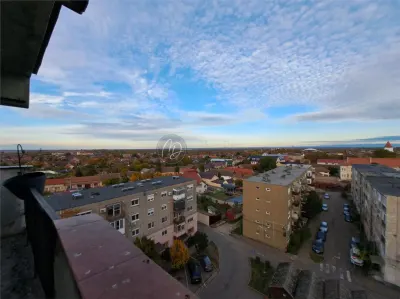 Apartamento Central con Vistas Panorámicas en Salonta - foto 13