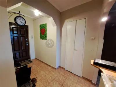 Apartamento Central con Vistas Panorámicas en Salonta - foto 8