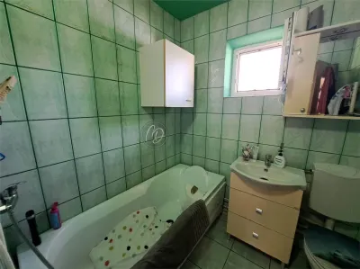比哈里亚双代同堂家庭住宅 - foto 23