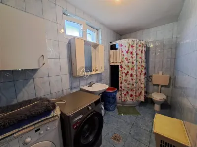 比哈里亚双代同堂家庭住宅 - foto 7