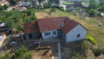 埃皮斯科皮亚宽敞地块的坚固砖砌住宅 - foto 2