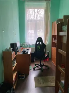 靠近佩托菲公园的砖砌住宅，奥拉迪亚 - foto 2