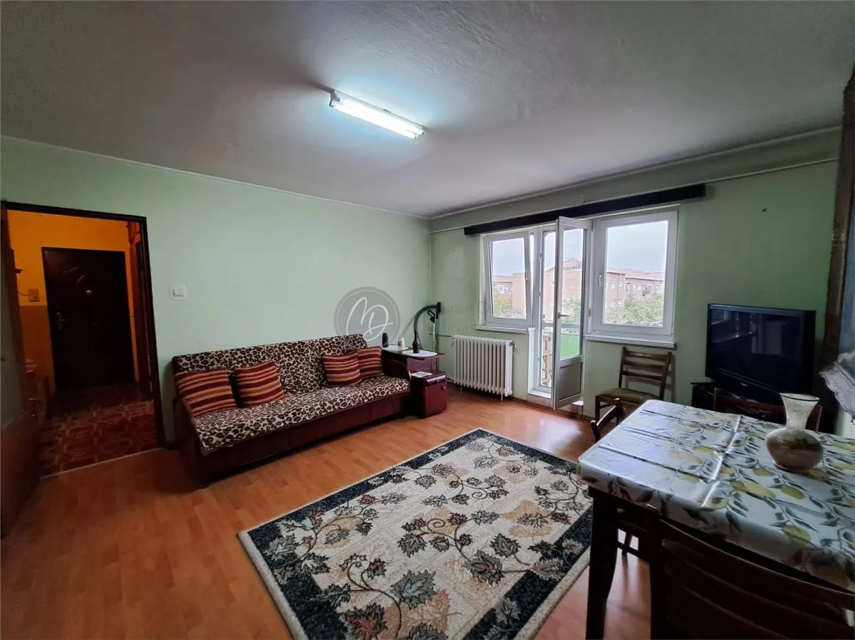 Apartment with Views, Calugareni Street, Rogerius - foto 1