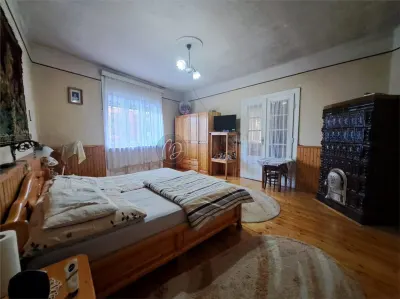 Exclusive Central House in Salonta - foto 2
