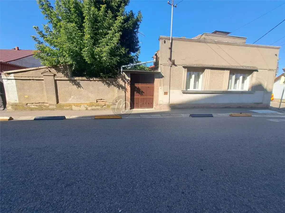 Exclusive Central House in Salonta - foto 14