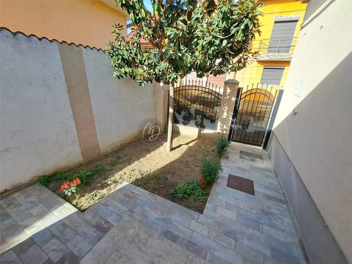 Casa Central en Alquiler en Oradea | 500 €/mes | Terraza de Relax - foto 9