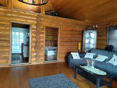 Timber Log Cabin with Private Fishing Lake - foto 12