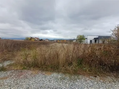 Terrain Résidentiel à Vendre à Avrig – Rue Dr. Aurel Cândea - foto 3