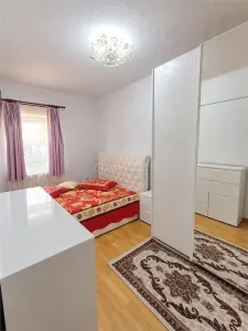 Maison Entièrement Rénovée à Vendre à Cisnadie près de Lidl - foto 11