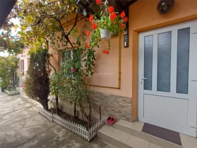 Maison Entièrement Rénovée à Vendre à Cisnadie près de Lidl - foto 18