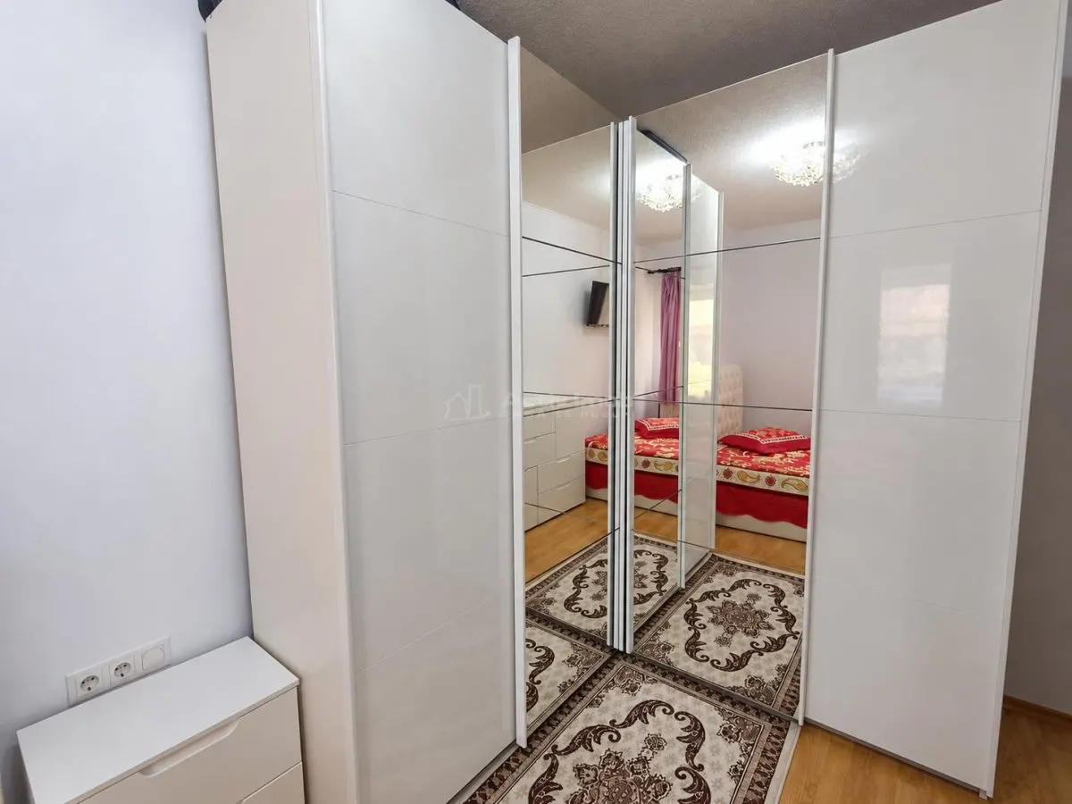 Maison Entièrement Rénovée à Vendre à Cisnadie près de Lidl - foto 10