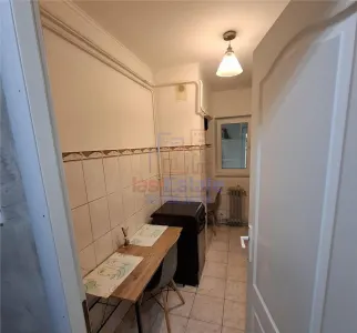 Apartament cu 2 camere de vanzare, 47 mp, Baza 3 - foto 4