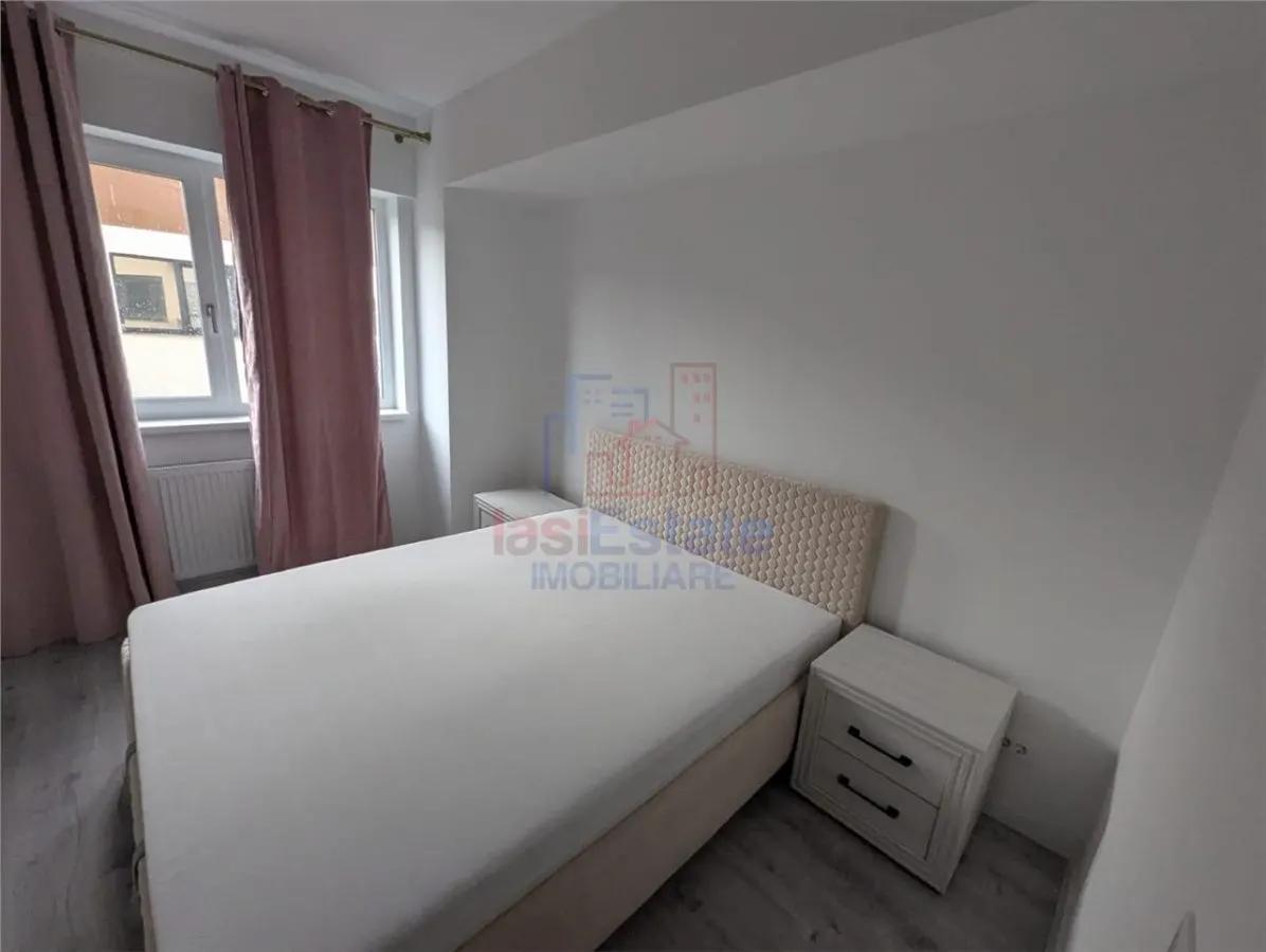 Apartament cu 2 camere, decomandat, parcare subterana, Manta Rosie - foto 3
