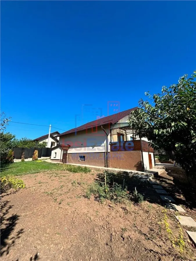Maison Individuelle, 3 Chambres, Terrain 480m², Valea Adanca - foto 2