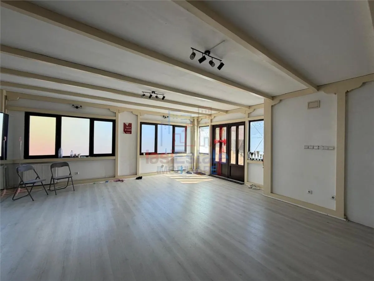 Maison D+P, 158 m², quartier Pacurari – Opportunité d'Investissement - foto 1