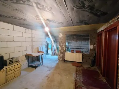 Caransebes, Villa Ground + First Floor + Garage, Pipirig Area - foto 14