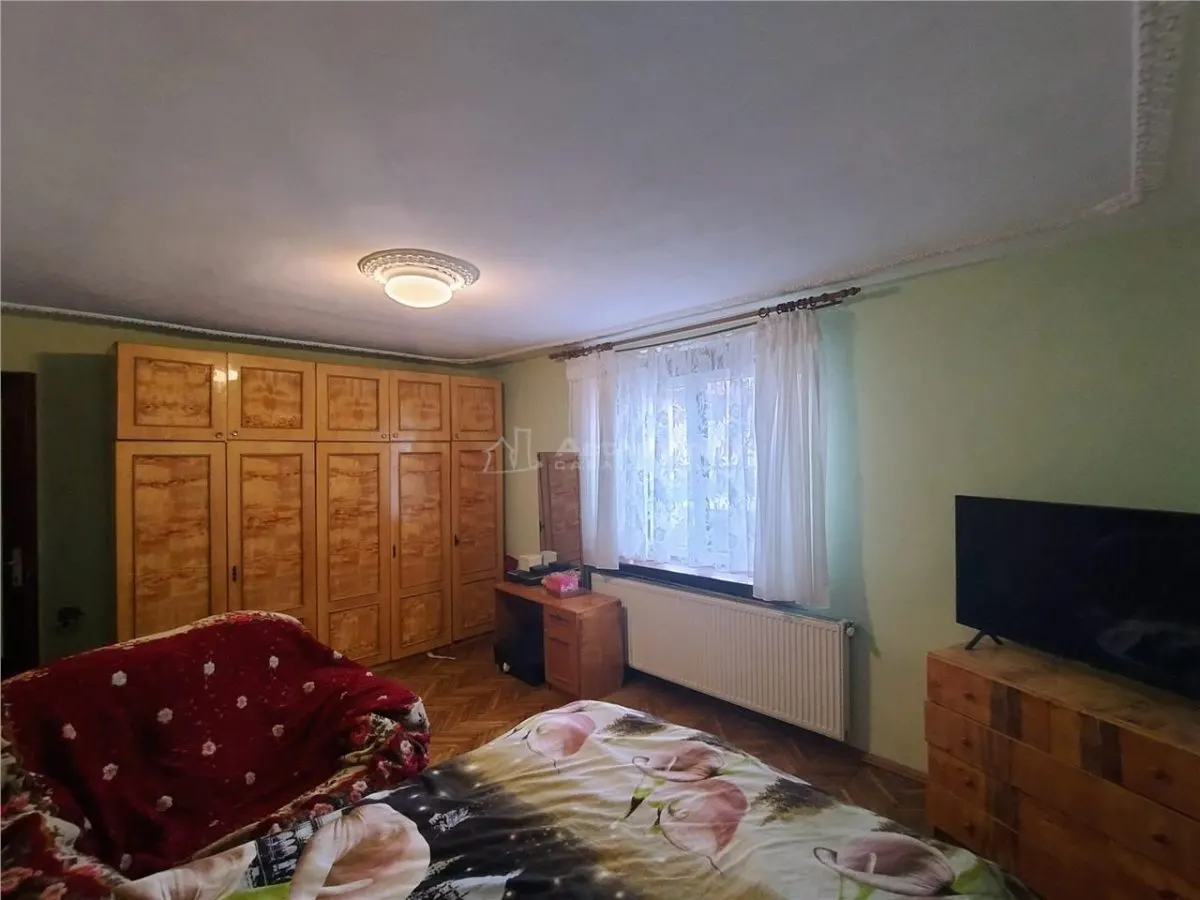 Caransebes, Villa Ground + First Floor + Garage, Pipirig Area - foto 5