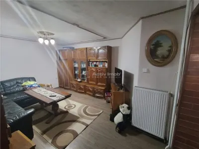 Caransebes, Villa Ground + First Floor + Garage, Pipirig Area - foto 6