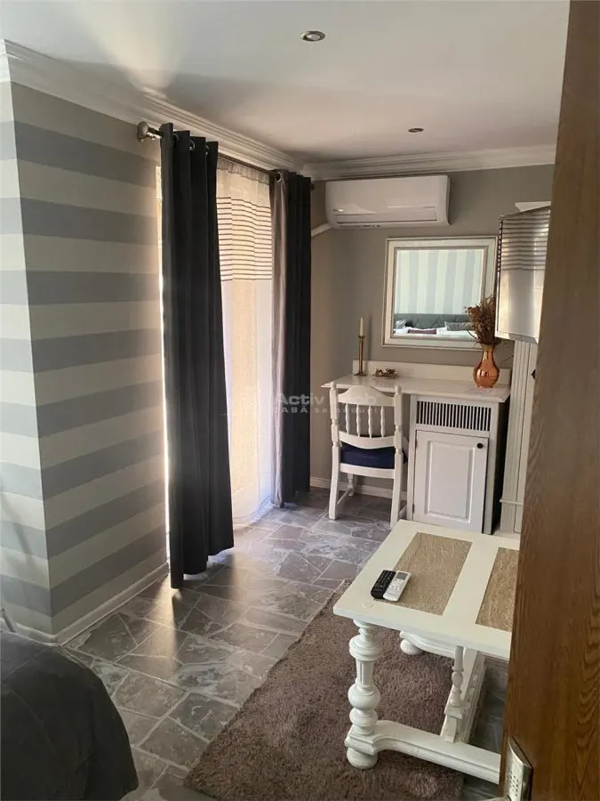 Casa de Huéspedes en Venta en Hunedoara - foto 11