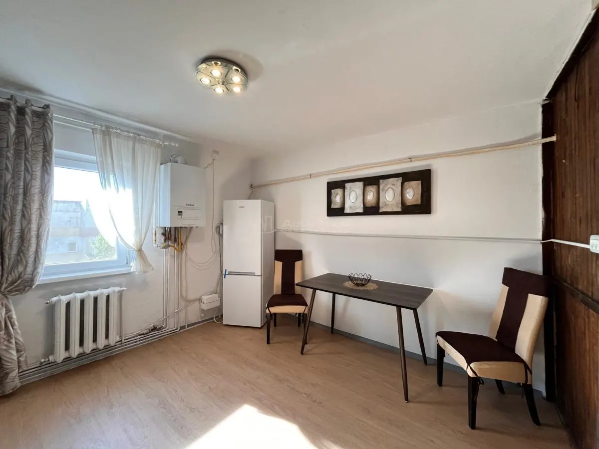 Lugoj, Cosy 2-Bedroom Apartment, Ready to Move In, 62 sqm, Riverside Location - foto 21
