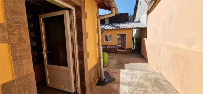House / villa for sale 90 sqm in Resita, Muncitoresc area - foto 3