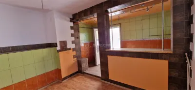 House / villa for sale 90 sqm in Resita, Muncitoresc area - foto 8