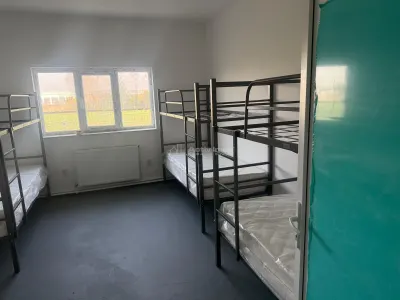 Logement pour Travailleurs - Calea Feldioarei, Brașov - foto 14