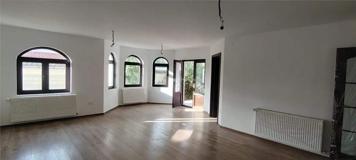 Villa Charmante sur Rue Privée à Paulesti - foto 1