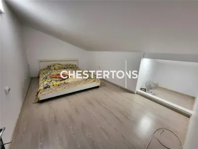 宽敞双层公寓配阁楼，完美适合全家居住 - foto 11