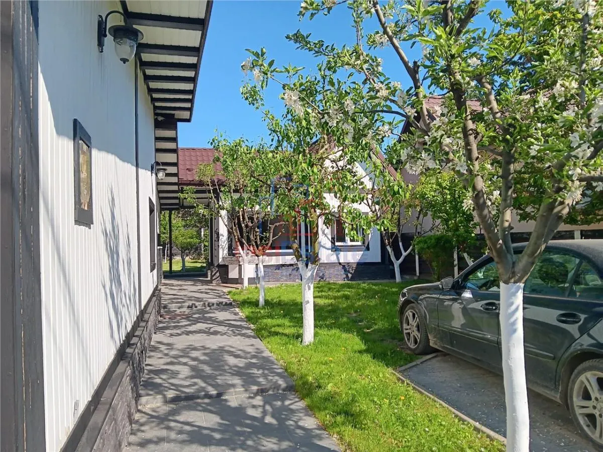 House / villa for sale 108 sqm in Valea Adanca - foto 1