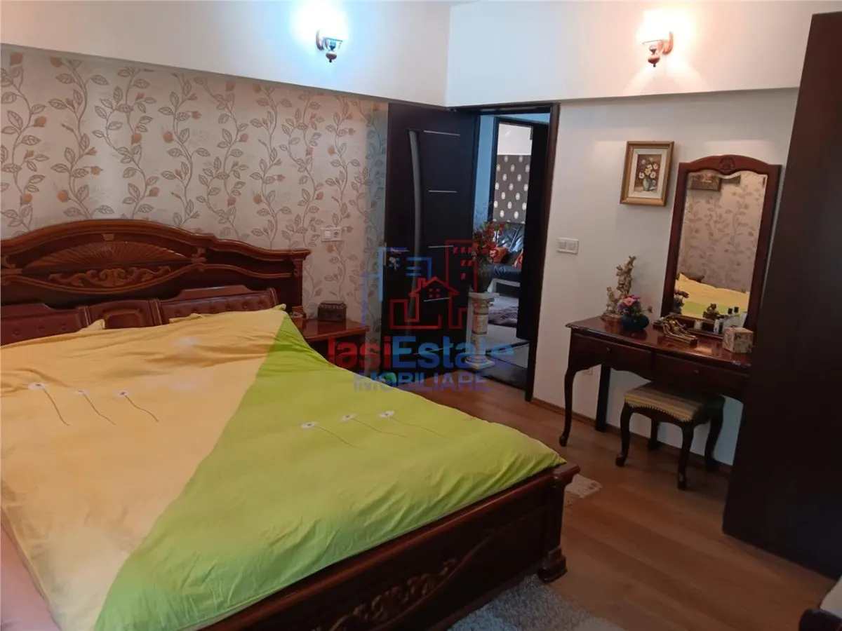 House / villa for sale 108 sqm in Valea Adanca - foto 14