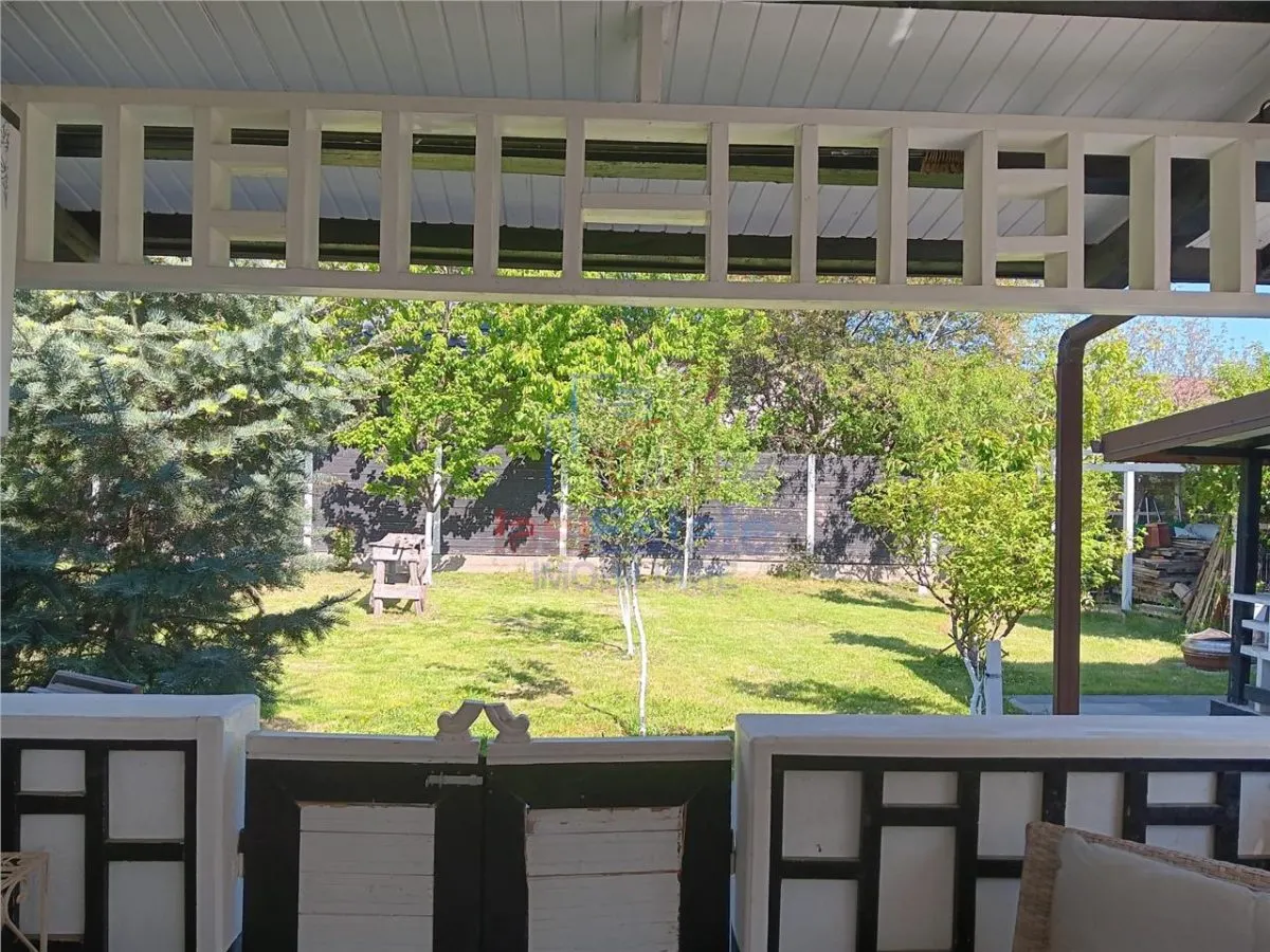 House / villa for sale 108 sqm in Valea Adanca - foto 6