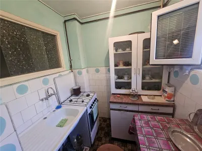 Apartment with 2 bedrooms for sale 34 sqm in Resita, Micro II area - foto 18