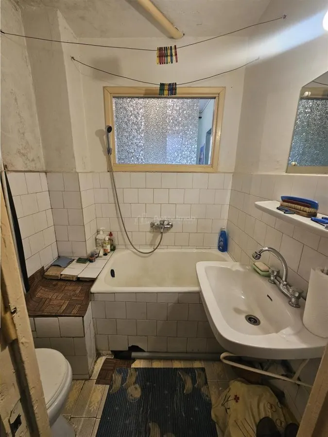 Apartment with 2 bedrooms for sale 34 sqm in Resita, Micro II area - foto 8