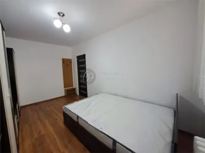 Apartment with 2 bedrooms for rent 24 sqm in Oradea, Rogerius area - foto 2